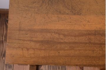 レトロ家具　昭和レトロ　古い学校の木製テーブル(平机)