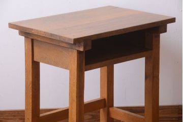 レトロ家具　昭和レトロ　古い学校の木製テーブル(平机)