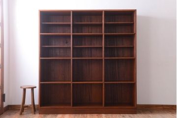 アンティーク家具　和製アンティーク　特大サイズ!古い木の重厚な縦型マス目棚(3)