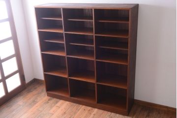 アンティーク家具　和製アンティーク　特大サイズ!古い木の重厚な縦型マス目棚(3)