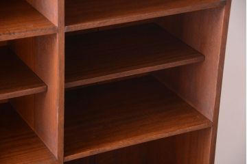 アンティーク家具　和製アンティーク　特大サイズ!古い木の重厚な縦型マス目棚(3)