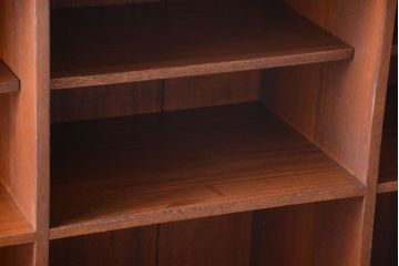 アンティーク家具　和製アンティーク　特大サイズ!古い木の重厚な縦型マス目棚(3)