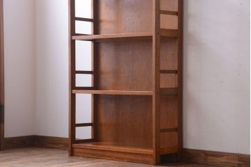 レトロ家具　和製アンティーク　レトロな古い木製の本棚