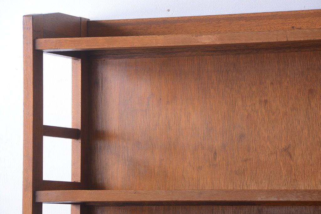 レトロ家具　和製アンティーク　レトロな古い木製の本棚