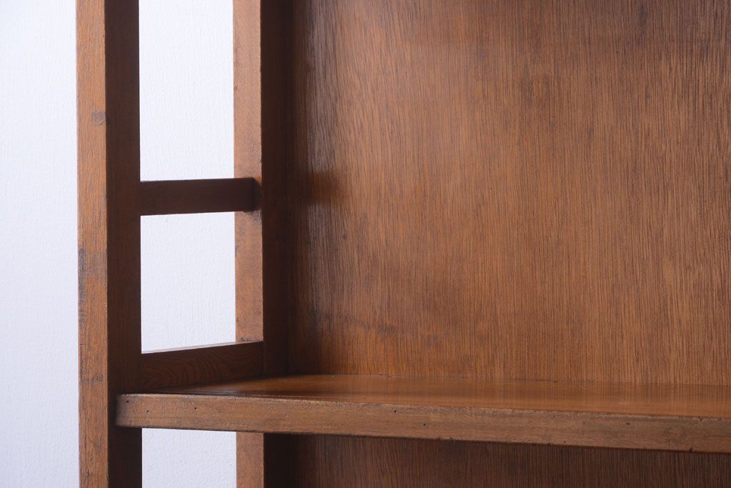 レトロ家具　和製アンティーク　レトロな古い木製の本棚