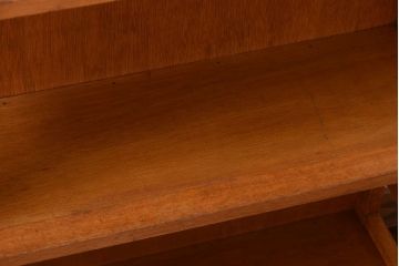 レトロ家具　和製アンティーク　レトロな古い木製の本棚