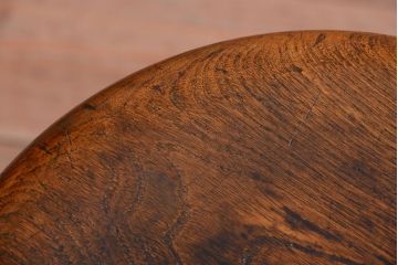 アンティーク家具　アンティーク　古い木のシンプルな丸スツール(3)