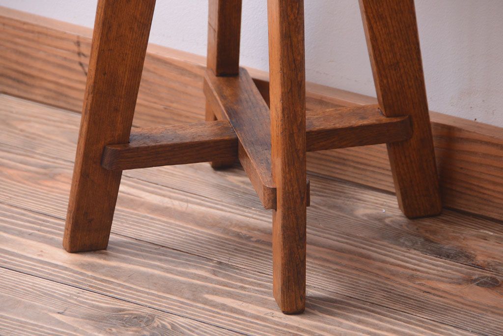 アンティーク家具　アンティーク　古い木のシンプルな丸スツール(3)