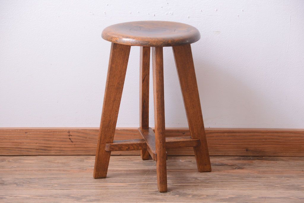 アンティーク家具　アンティーク　古い木のシンプルな丸スツール(3)