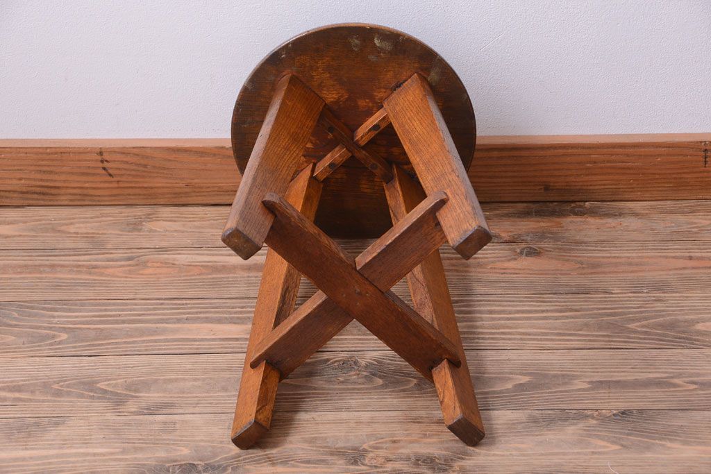 アンティーク家具　アンティーク　古い木のシンプルな丸スツール(3)