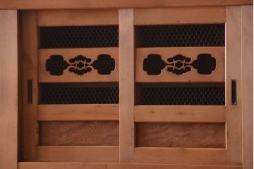 アンティーク家具　古民具・骨董　丸桟仕上げのアンティーク重ね木味水屋箪笥