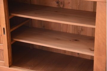 アンティーク家具　古民具・骨董　丸桟仕上げのアンティーク重ね木味水屋箪笥