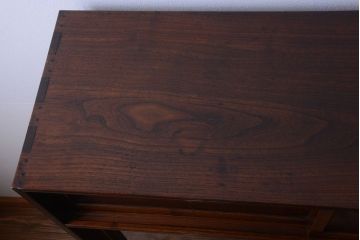 アンティーク家具　和製アンティーク　高級品!三方桑材の茶箪笥(茶棚・収納棚)