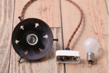 古民具・骨董　飾り房付き　アンティーク吊り下げ照明