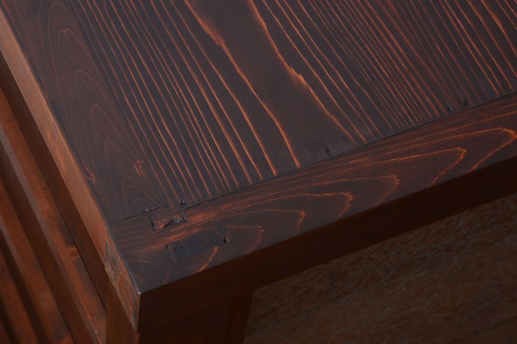 アンティーク家具　古民具・骨董　結霜ガラス引き戸のアンティーク水屋箪笥