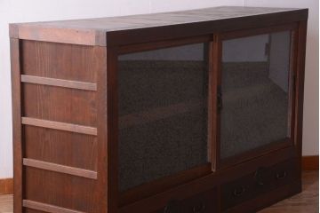 アンティーク家具　古民具・骨董　結霜ガラス引き戸のアンティーク水屋箪笥