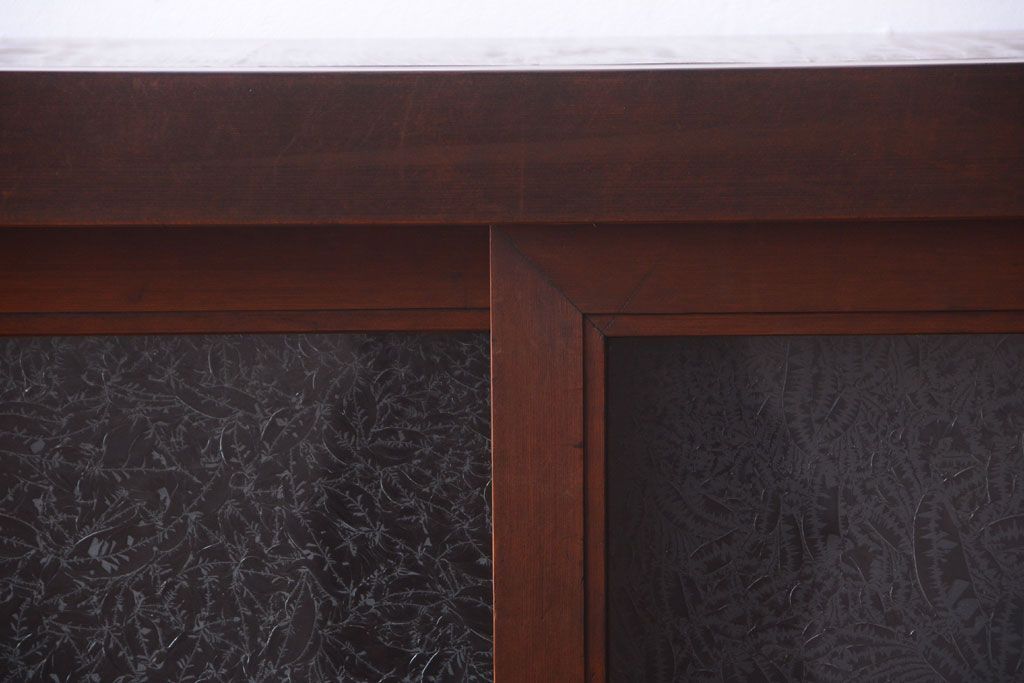 アンティーク家具　古民具・骨董　結霜ガラス引き戸のアンティーク水屋箪笥