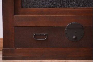 アンティーク家具　古民具・骨董　結霜ガラス引き戸のアンティーク水屋箪笥