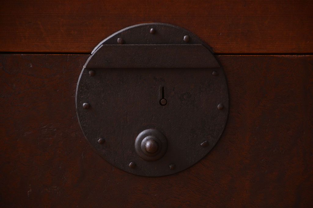 アンティーク家具　古民具・骨董　結霜ガラス引き戸のアンティーク水屋箪笥