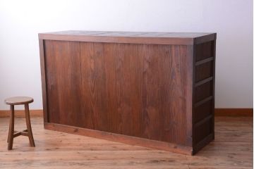 アンティーク家具　古民具・骨董　結霜ガラス引き戸のアンティーク水屋箪笥