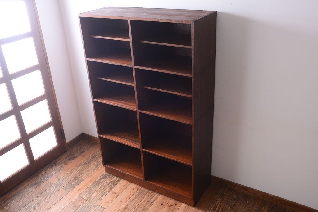 アンティーク家具　和製アンティーク　縦型!古い木の重厚な特大マス目棚(収納棚、飾り棚)