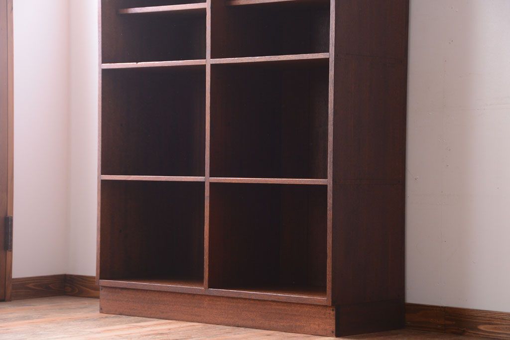 アンティーク家具　和製アンティーク　縦型!古い木の重厚な特大マス目棚(収納棚、飾り棚)