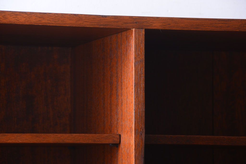 アンティーク家具　和製アンティーク　縦型!古い木の重厚な特大マス目棚(収納棚、飾り棚)