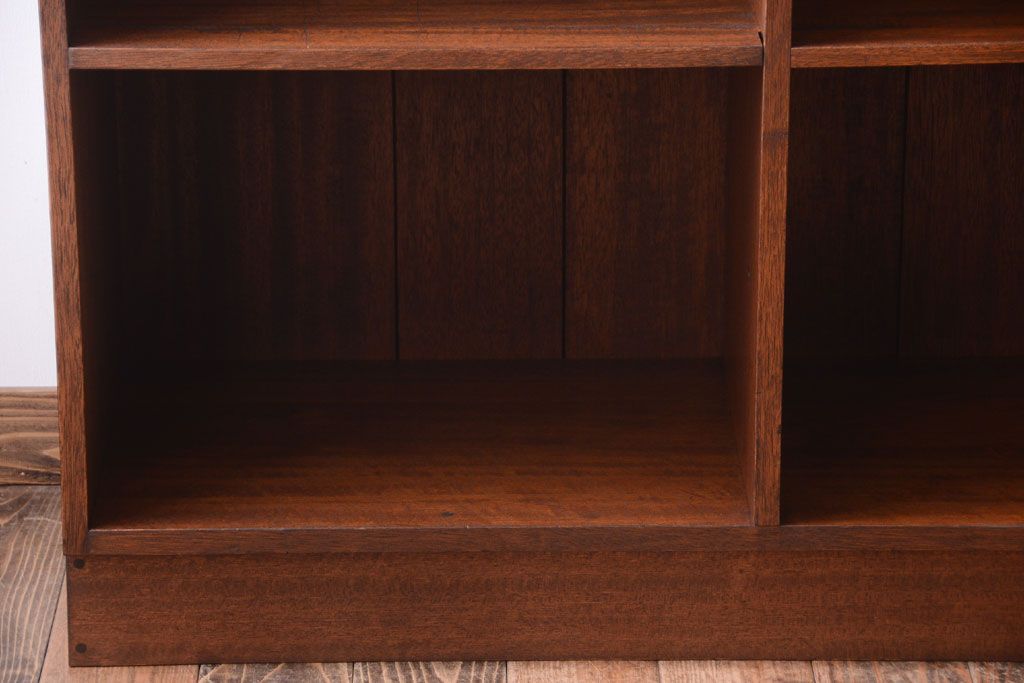 アンティーク家具　和製アンティーク　縦型!古い木の重厚な特大マス目棚(収納棚、飾り棚)