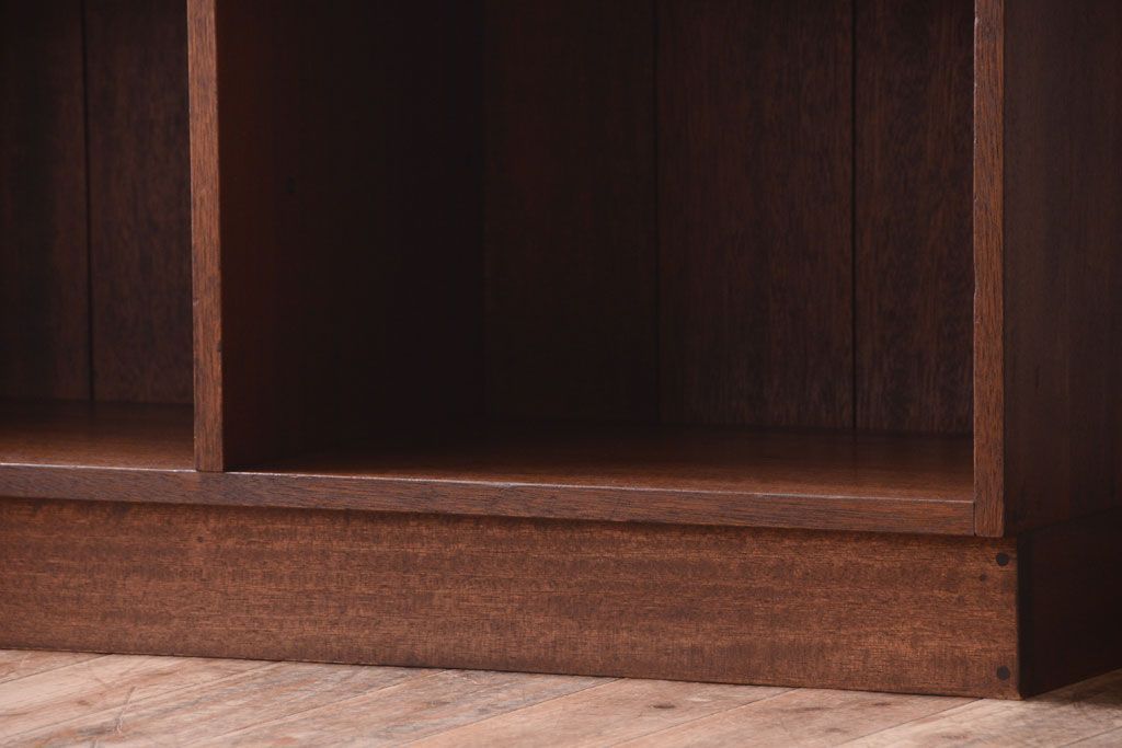 アンティーク家具　和製アンティーク　縦型!古い木の重厚な特大マス目棚(収納棚、飾り棚)