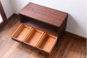アンティーク家具　和製アンティーク　鉄脚付き!古い木の3杯引き出しローボード