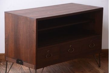 アンティーク家具　和製アンティーク　鉄脚付き!古い木の3杯引き出しローボード