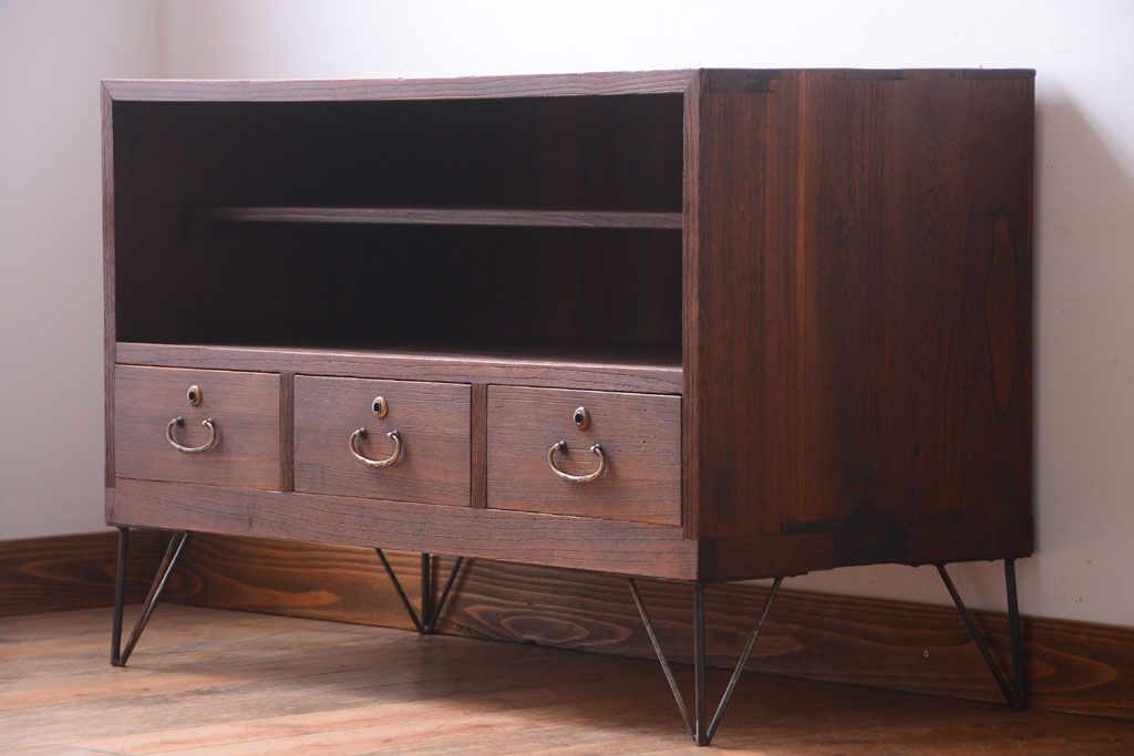 アンティーク家具　和製アンティーク　鉄脚付き!古い木の3杯引き出しローボード