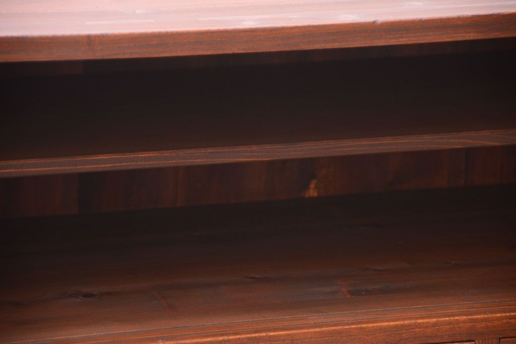 アンティーク家具　和製アンティーク　鉄脚付き!古い木の3杯引き出しローボード