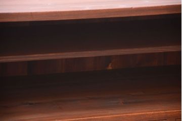 アンティーク家具　和製アンティーク　鉄脚付き!古い木の3杯引き出しローボード