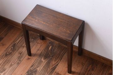 アンティーク家具　和製アンティーク　日本楽器(YAMAHA)製　ナラ材のサイドテーブル(飾り台)