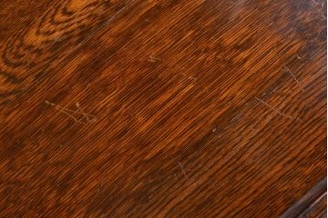 アンティーク家具　和製アンティーク　日本楽器(YAMAHA)製　ナラ材のサイドテーブル(飾り台)