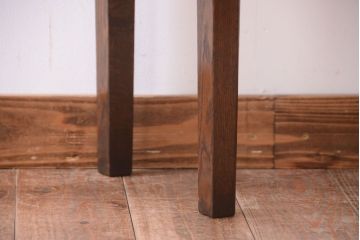 アンティーク家具　和製アンティーク　日本楽器(YAMAHA)製　ナラ材のサイドテーブル(飾り台)
