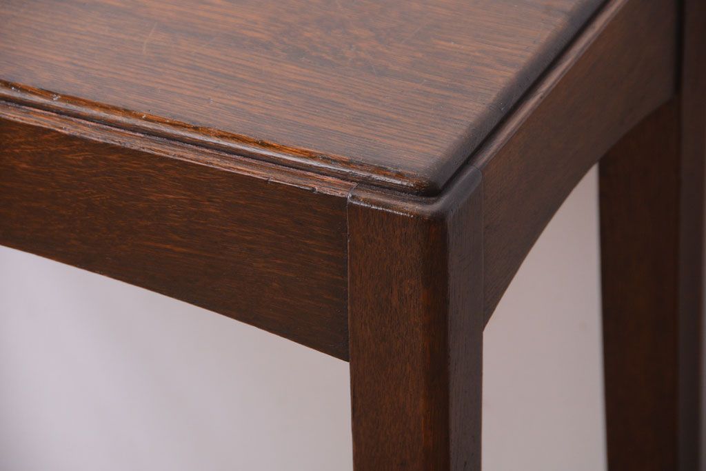 アンティーク家具　和製アンティーク　日本楽器(YAMAHA)製　ナラ材のサイドテーブル(飾り台)