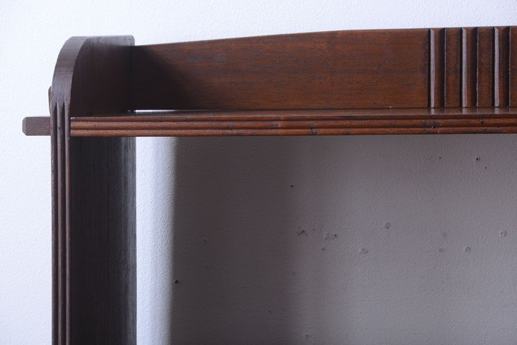 アンティーク家具　和製アンティーク　古い木の楔(くさび)式本棚(ブックシェルフ)