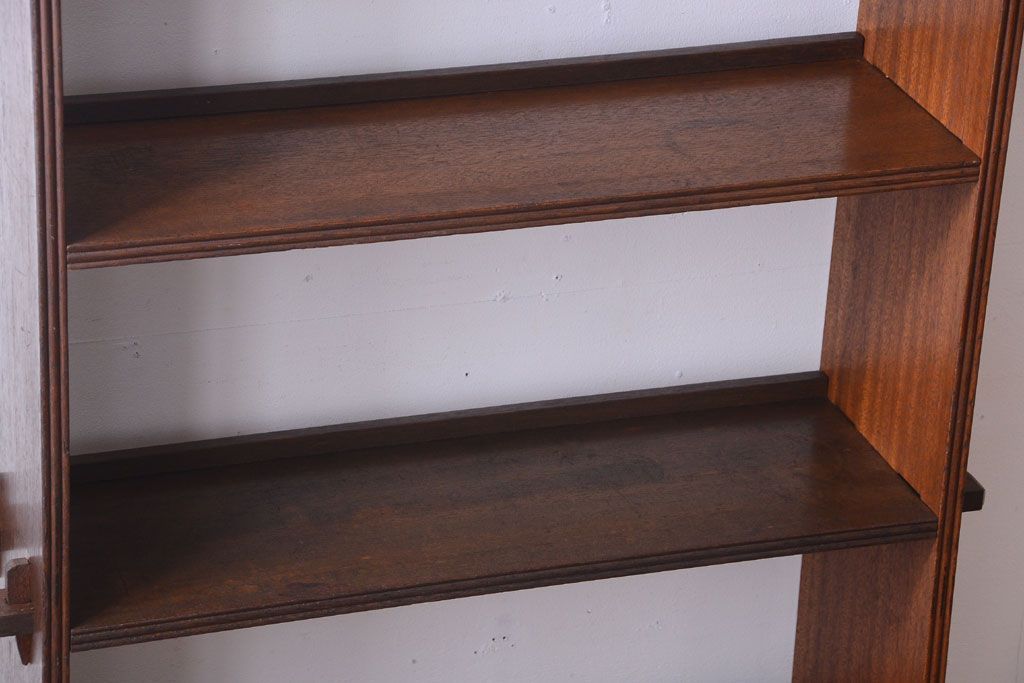 アンティーク家具　和製アンティーク　古い木の楔(くさび)式本棚(ブックシェルフ)