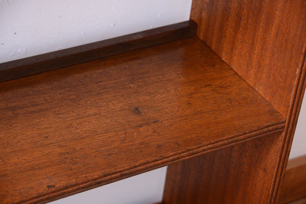 アンティーク家具　和製アンティーク　古い木の楔(くさび)式本棚(ブックシェルフ)