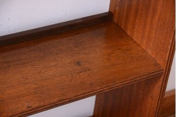 アンティーク家具　和製アンティーク　古い木の楔(くさび)式本棚(ブックシェルフ)