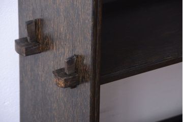 アンティーク家具　和製アンティーク　上質な古い木の楔(くさび)式本棚(ブックシェルフ)