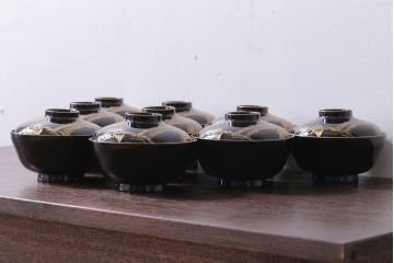 アンティーク雑貨　アンティーク　大正〜昭和初期　鶴亀の図　沈金蒔絵木製椀9客