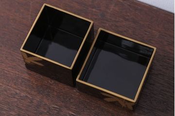 アンティーク雑貨　アンティーク　大正〜昭和初期　木製蒔絵小箱(漆器)