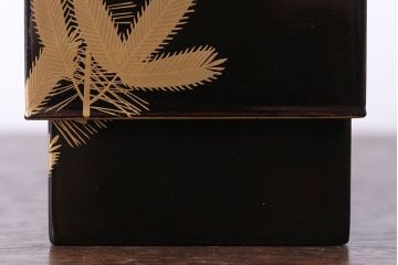 アンティーク雑貨　アンティーク　大正〜昭和初期　木製蒔絵小箱(漆器)