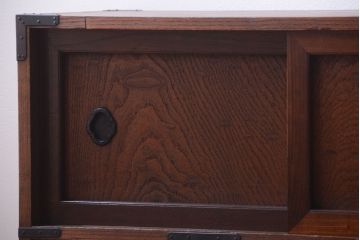 アンティーク家具　古民具・骨董　厚手金具の時代箪笥ローボード(1)