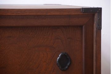 アンティーク家具　古民具・骨董　厚手金具の時代箪笥ローボード(1)