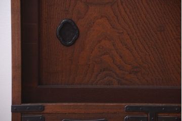 アンティーク家具　古民具・骨董　厚手金具の時代箪笥ローボード(1)