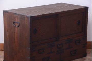 アンティーク家具　古民具・骨董　厚手金具の時代箪笥ローボード(2)